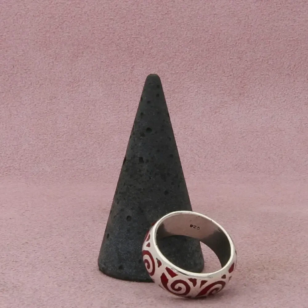 sterling silver red enamel swirls band ring size 7.25